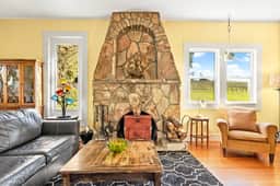 Sonoma County Historical Ranch House on a Vineyard - Image 5