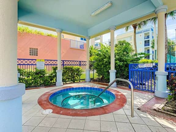 Resort Beach Condo - Image 4