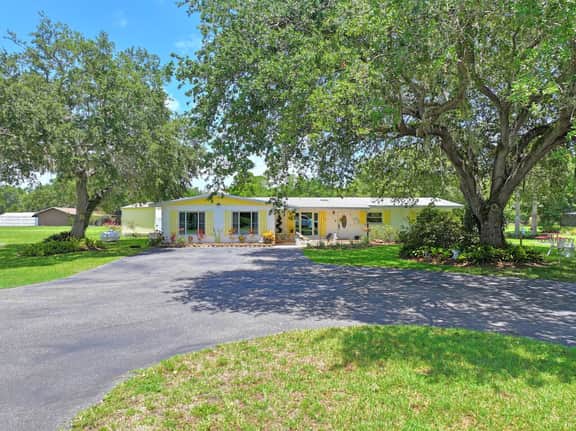 Pool Home w/ Pony • Near NSB & Mosquito Lagoon - Image 3